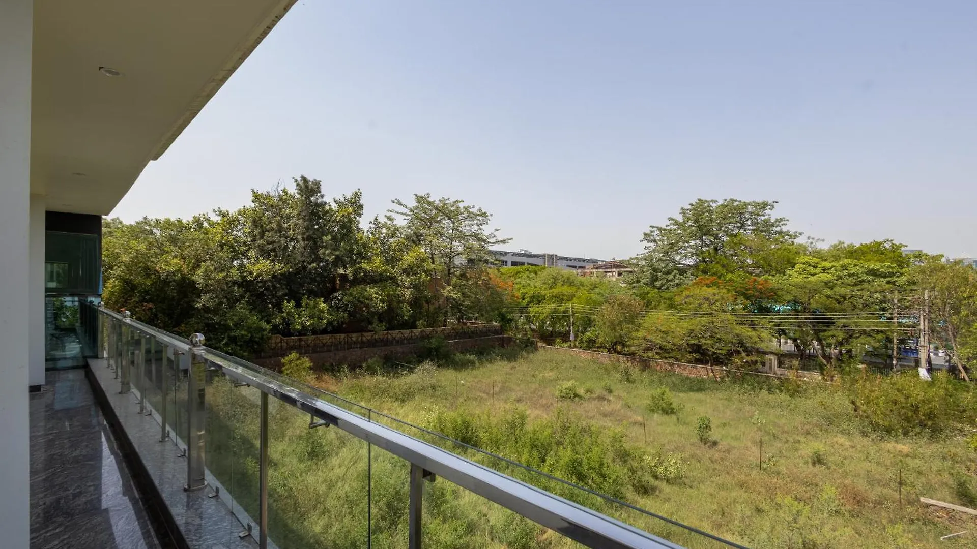 Апартаменты Urban Oasis Modern 3Bhk Apt In Gurgaon I Near Metro