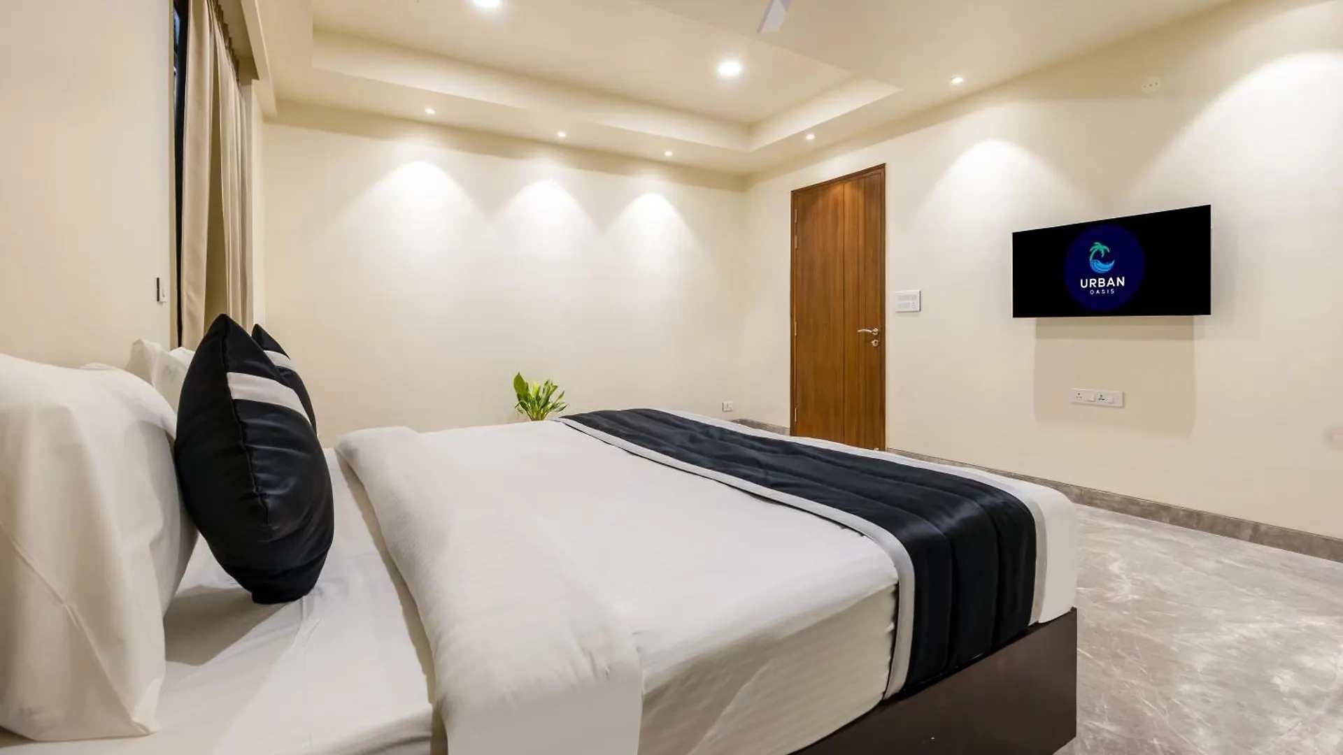 Urban Oasis Modern 3Bhk Apt In Gurgaon I Near Metro Индия