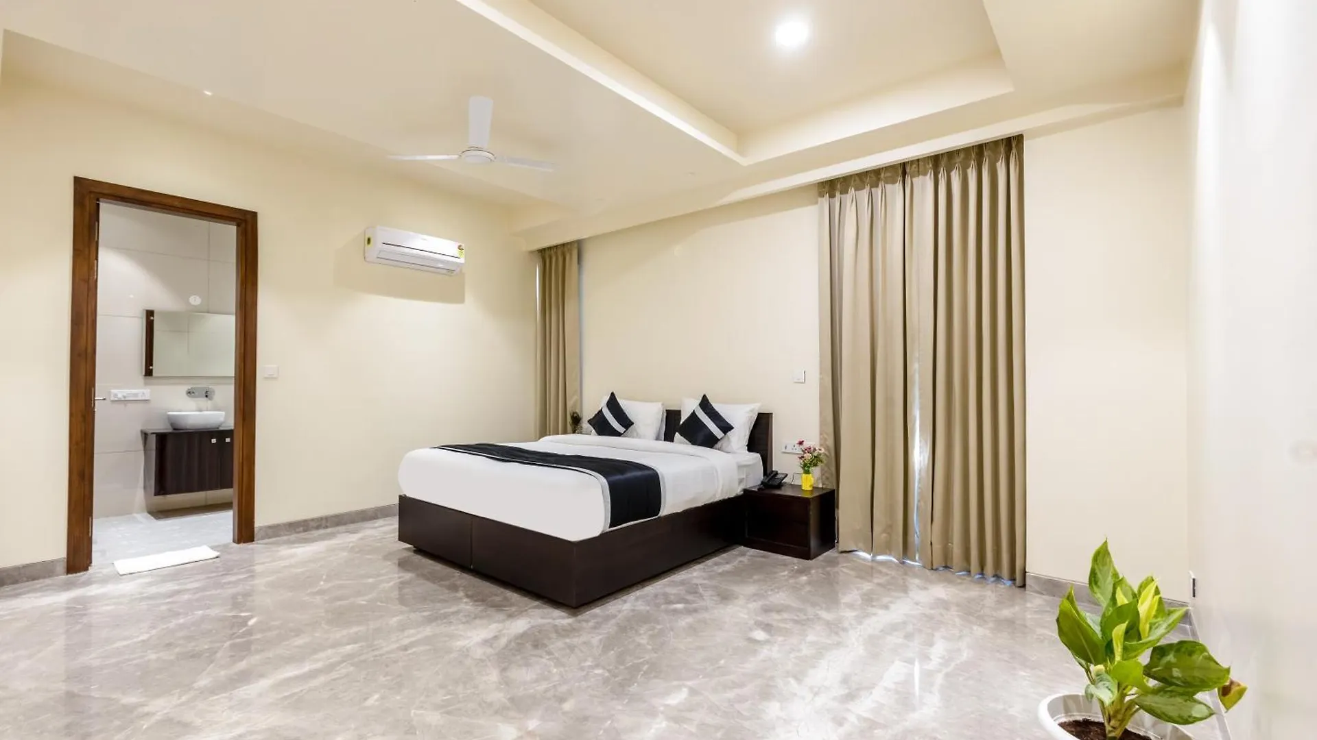 Апартаменты Urban Oasis Modern 3Bhk Apt In Gurgaon I Near Metro Индия