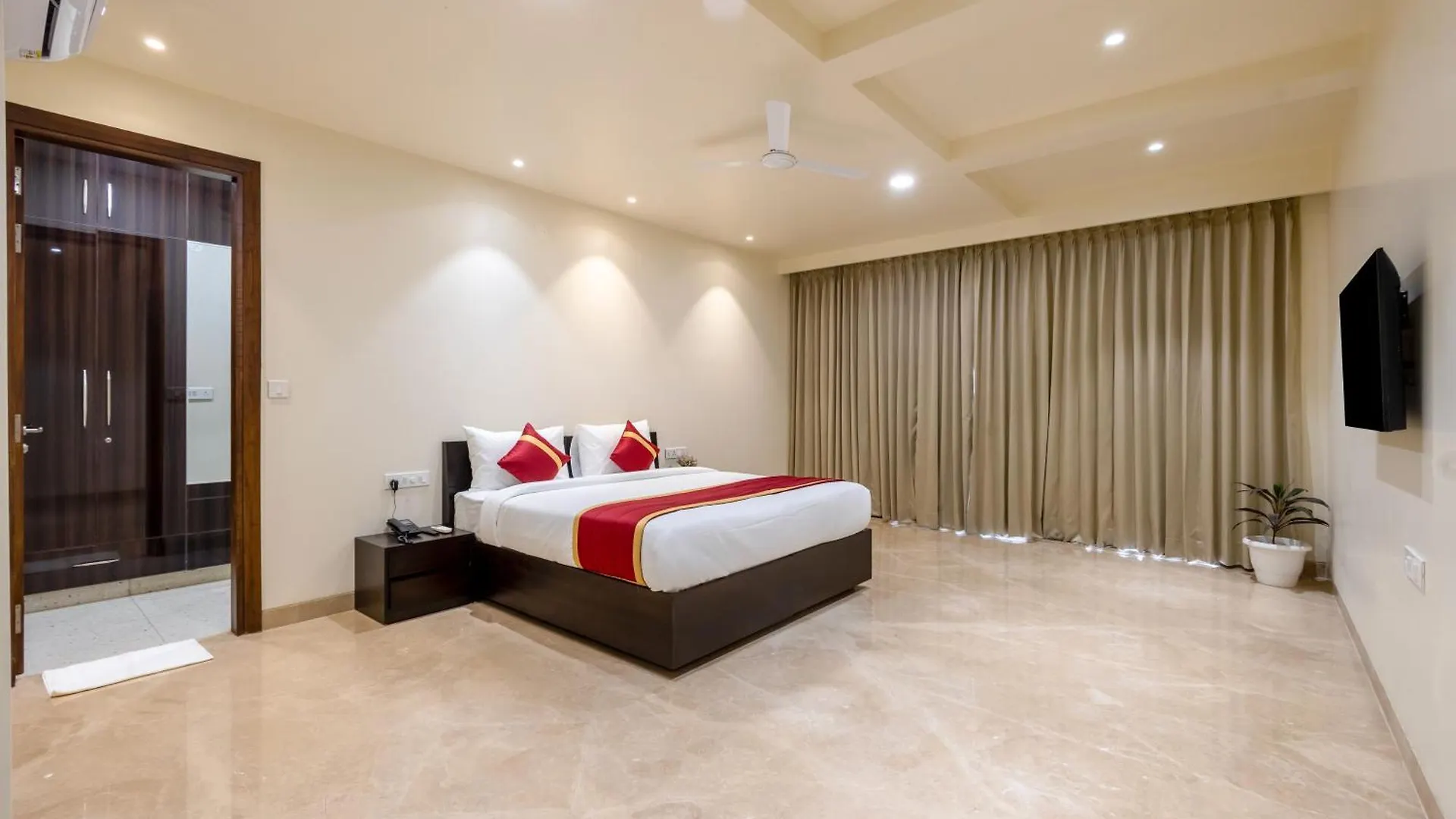 Urban Oasis Modern 3Bhk Apt In Gurgaon I Near Metro Индия