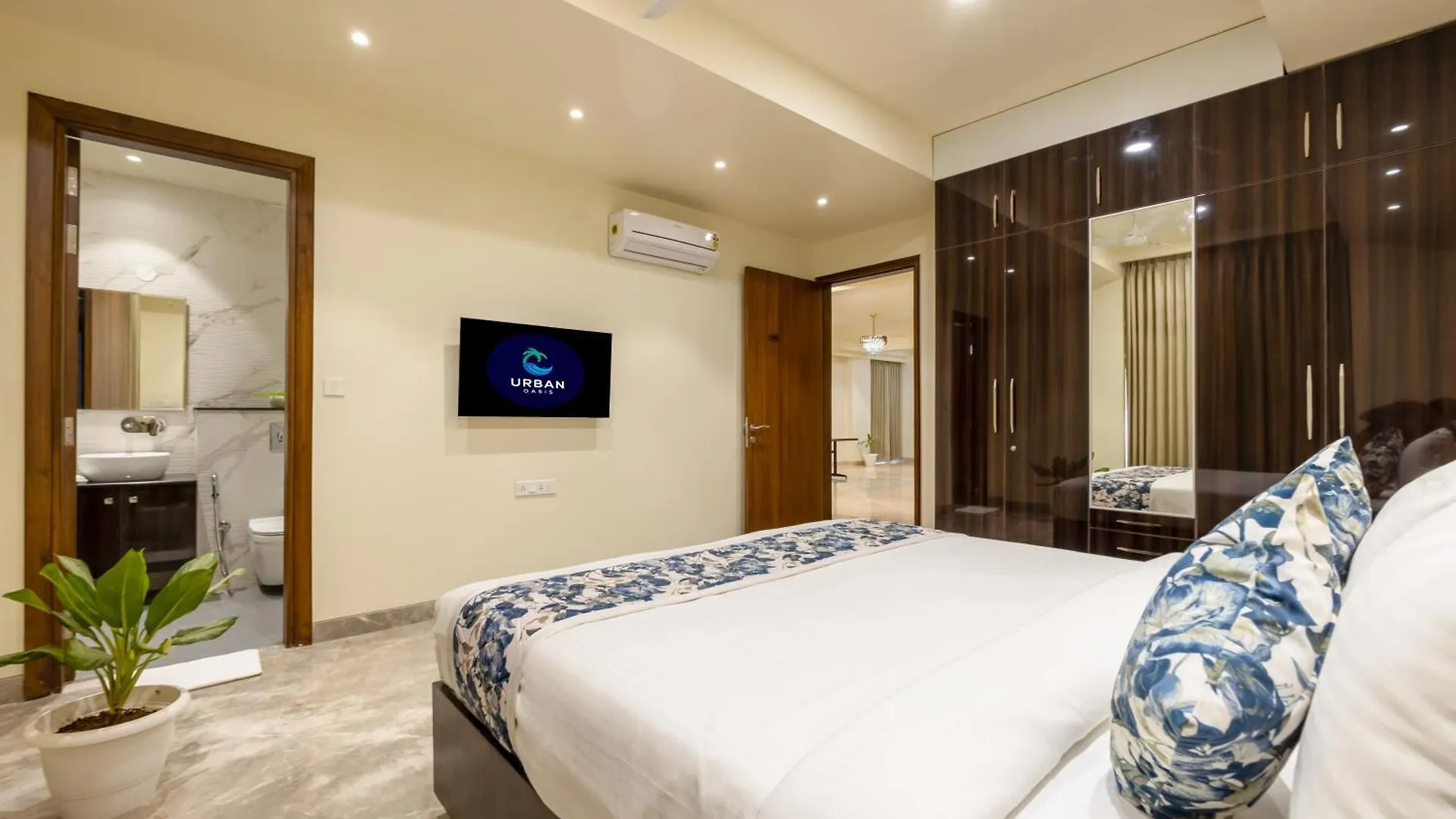 Апартаменты Urban Oasis Modern 3Bhk Apt In Gurgaon I Near Metro Индия