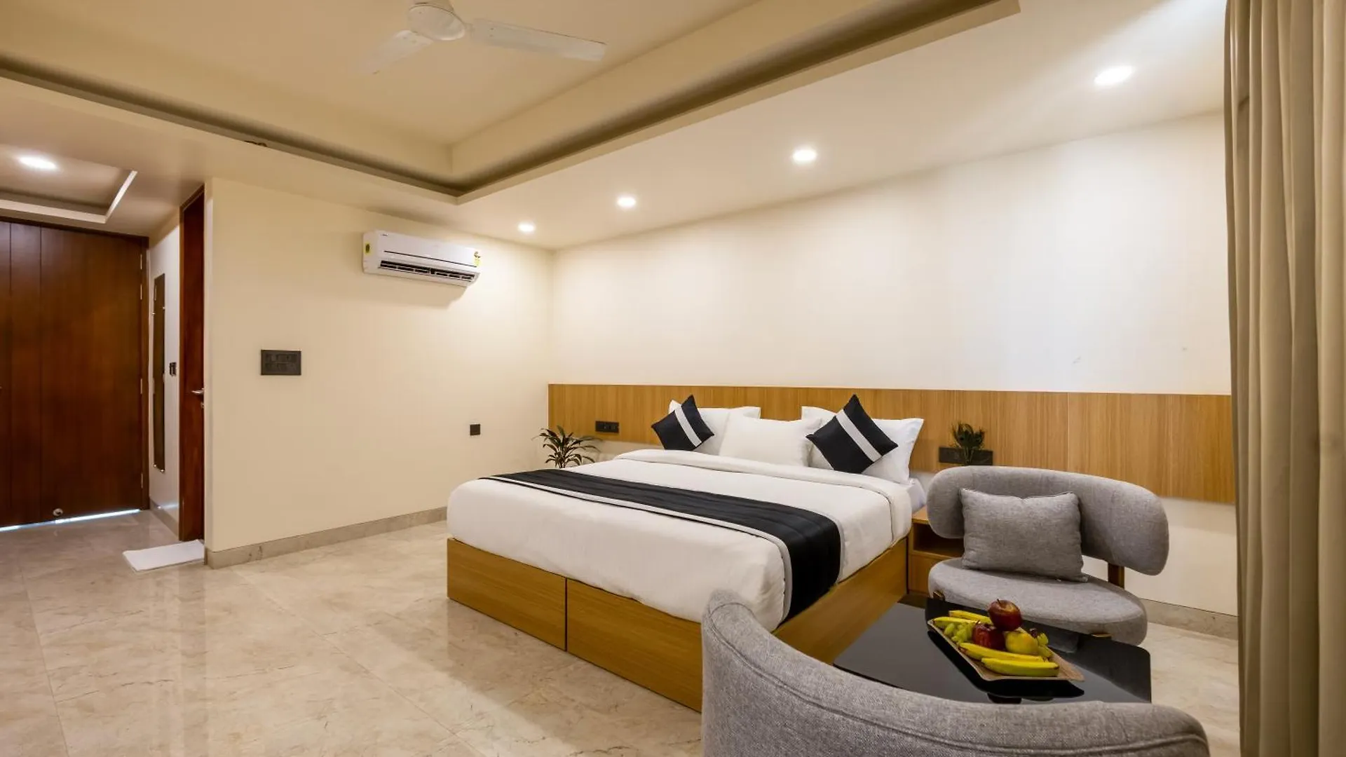 Urban Oasis Modern 3Bhk Apt In Gurgaon I Near Metro Апартаменты